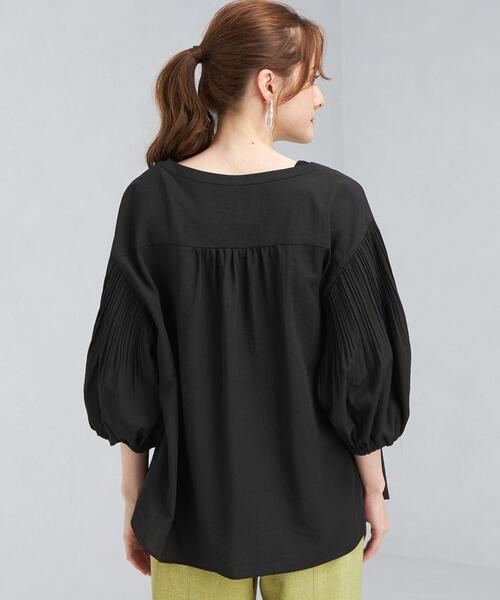 green label relaxing（グリーンレーベルリラクシング）の「FFC プリーツ スリーブ Vネック ブラウス（シャツ/ブラウス・レディース・ホワイト/ライム/ブラック・FREE）」の9枚目の写真