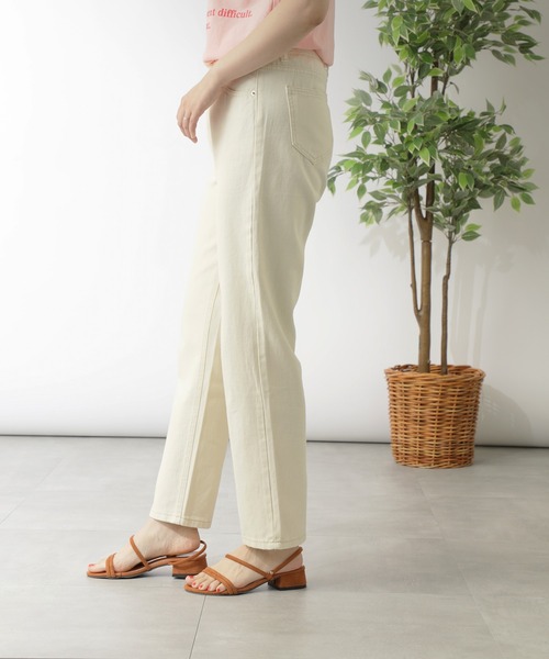 MAISON BREEZE（メゾンブリーズ）の「【MAISON BREEZE】リラックステーパードかつらぎパンツ（チノパンツ・レディース・ホワイト・LARGE/MEDIUM/SMALL）」の10枚目の写真