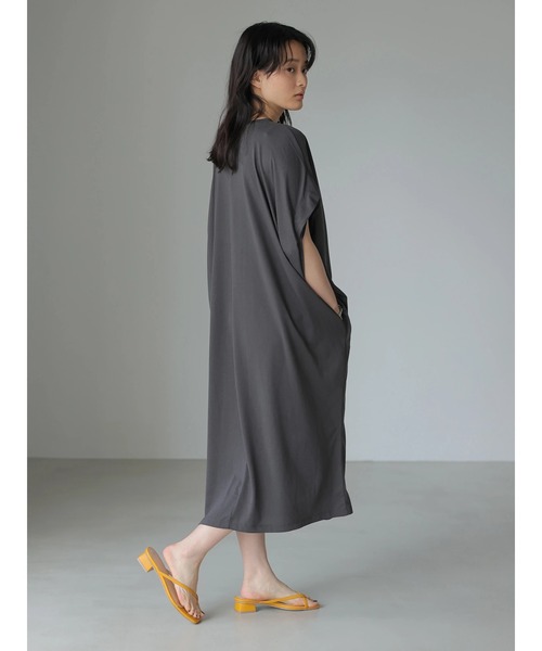 AMERICAN HOLIC（アメリカンホリック）の「フレンチスリーブカットワンピース ＊●（ワンピース・レディース・ブルー/グレイッシュベージュ/チャコールグレー・M/L）」の17枚目の写真