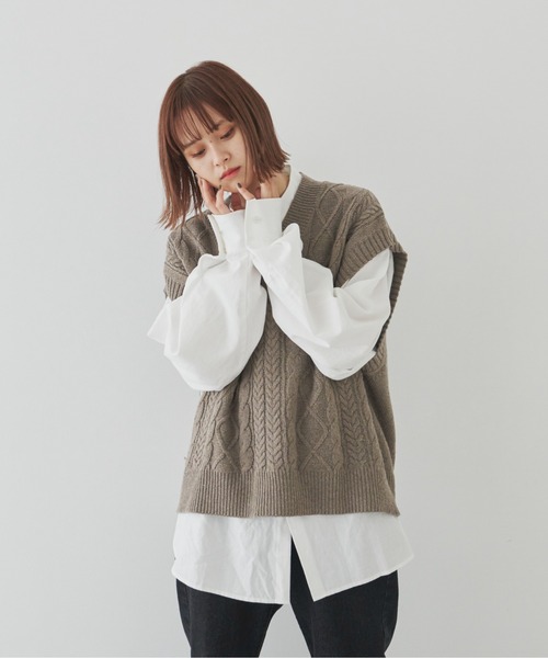 flaner（フラネ）の「ケーブルニットベスト（ベスト・レディース・ダークブラウン/カーキ/モカ・FREE）」の8枚目の写真