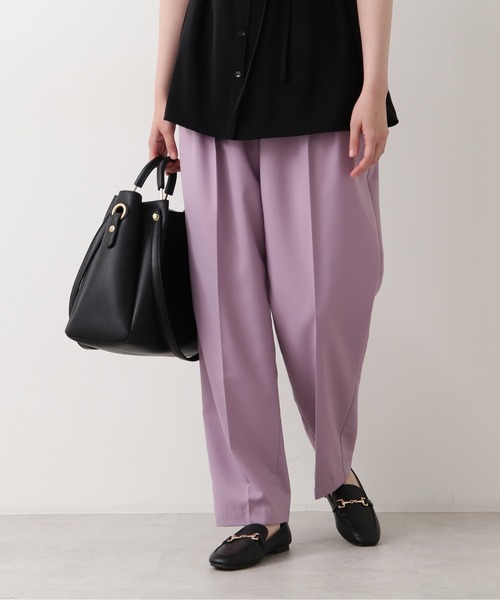 NATURAL BEAUTY BASIC（ナチュラルビューティーベーシック）の「エッグシルエットパンツ（その他パンツ・レディース・ブラック/ブラウン/ラベンダー・SMALL/MEDIUM/X-SMALL）」の3枚目の写真