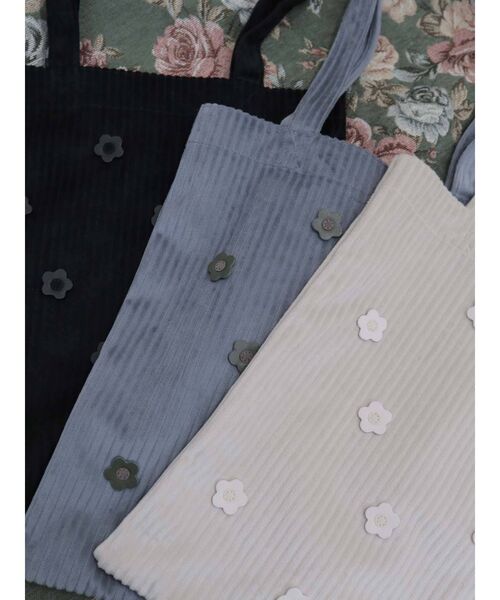 merry jenny(メリージェニー)の「おはな咲いたトートbag(トートバッグ・レディース・アイボリー/ブラック/ブルー・FREE)」の14枚目の写真