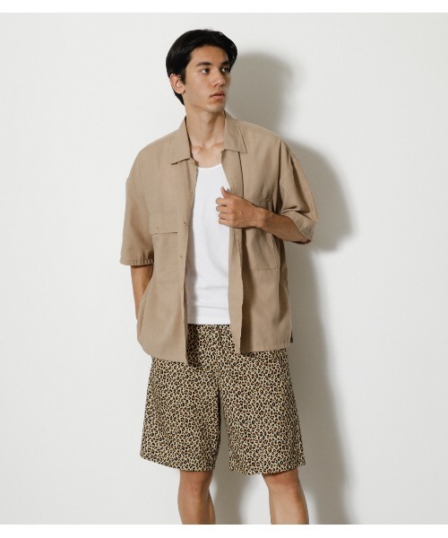 AZUL by moussy（アズールバイマウジー）の「REPREVE W POCKET BIG SHIRT/リプリーブWポケットビッグシャツ（シャツ/ブラウス・メンズ・ベージュ/ブラック・MEDIUM/LARGE）」の7枚目の写真