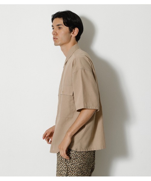 AZUL by moussy（アズールバイマウジー）の「REPREVE W POCKET BIG SHIRT/リプリーブWポケットビッグシャツ（シャツ/ブラウス・メンズ・ベージュ/ブラック・MEDIUM/LARGE）」の11枚目の写真