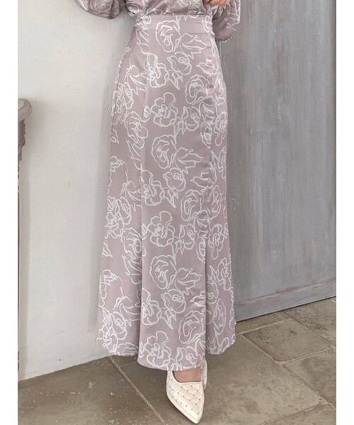 RESEXXY（リゼクシー）の「ニュアンスフラワーマーメイドスカート【セットアップ着用可能】（スカート・レディース・ベージュ/ブラウン/ブルー・FREE）」の3枚目の写真