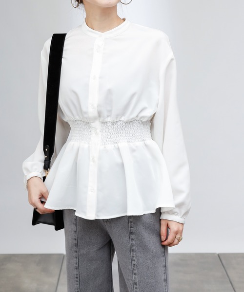 COLONY 2139（コロニートゥーワンスリーナイン）の「マットサテンウエストシャーリング長袖ブラウス（シャツ/ブラウス・レディース・オフホワイト/チャコールグレー/ベージュ/グリーン・SMALL/MEDIUM/LARGE）」の17枚目の写真