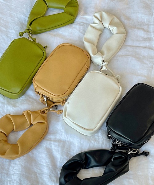 etade(エタード)の「【etade】chouchou 2way shoulder bag etda11(ショルダーバッグ・レディース・ホワイト/ブラック/グリーン/ライトベージュ・FREE)」の9枚目の写真