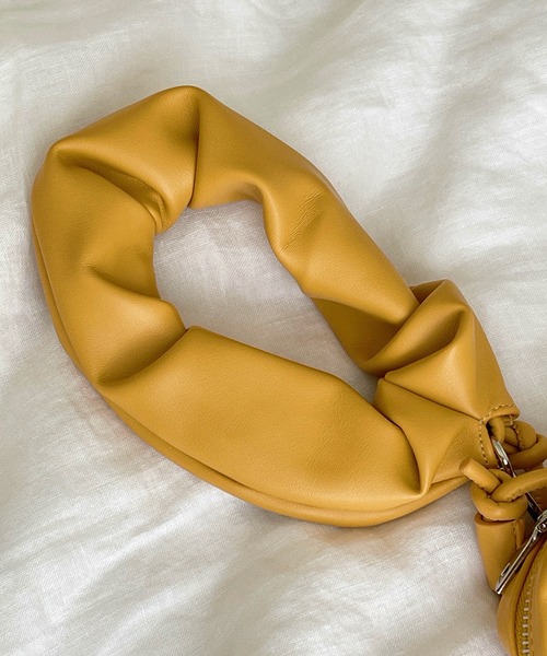 etade(エタード)の「【etade】chouchou 2way shoulder bag etda11(ショルダーバッグ・レディース・ホワイト/ブラック/グリーン/ライトベージュ・FREE)」の16枚目の写真