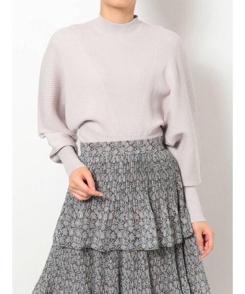 MERCURYDUO（マーキュリーデュオ）の「リブデザインコンパクトドルマンニット（ニット/セーター・レディース・オフホワイト/ブラック/ピンク/ベージュ・FREE）」の4枚目の写真