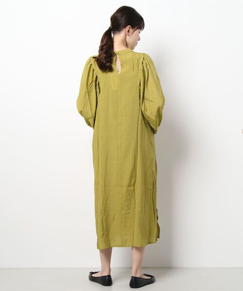 coca（coca）（コカ）の「ボリュームスリーブシャツワンピース（ワンピース・レディース・ブラック/マスタード・M/L）」の4枚目の写真