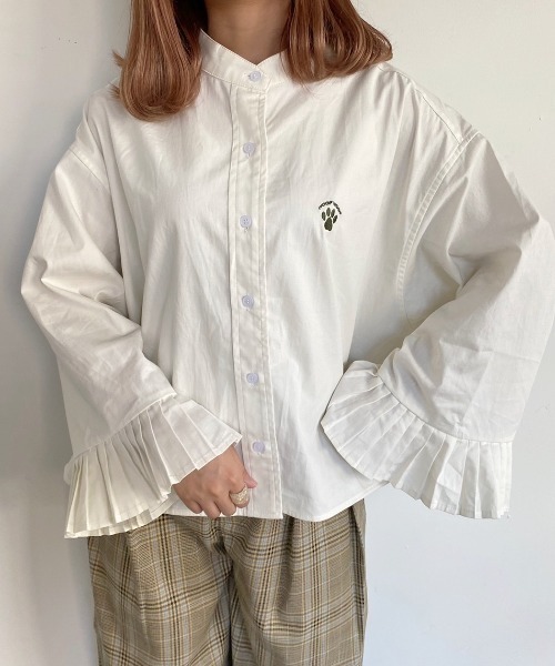nemne store（ネンネストア）の「夢が広がるソデフリル刺繍シャツ（シャツ/ブラウス・レディース・ベージュ/パープル/オフホワイト/カーキ・フリー）」の15枚目の写真