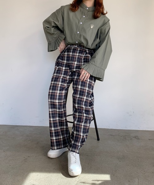 nemne store（ネンネストア）の「夢が広がるソデフリル刺繍シャツ（シャツ/ブラウス・レディース・ベージュ/パープル/オフホワイト/カーキ・フリー）」の22枚目の写真