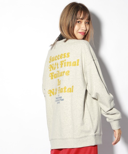 PBLIM（ページボーイリム）の「【PAGEBOYLIM】カラーロゴスウェット（Tシャツ/カットソー・レディース・グレー/ブラウン・MEDIUM/LARGE）」の4枚目の写真