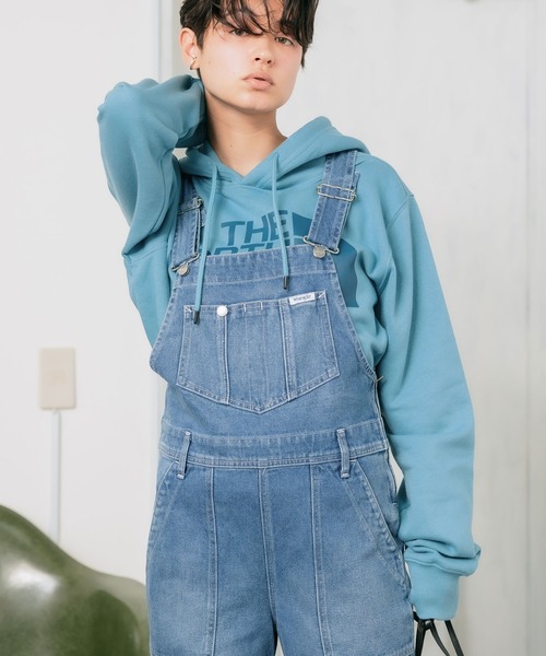 Wrangler(ラングラー)の「WRANGLER/ラングラー FLARE OVERALLS ワンポイント ブランドロゴ オーバーオール フレア(サロペット/オーバーオール・メンズ・アイボリー/ライトブルー・XS/S/M)」の5枚目の写真
