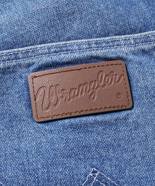 Wrangler(ラングラー)の「WRANGLER/ラングラー FLARE OVERALLS ワンポイント ブランドロゴ オーバーオール フレア(サロペット/オーバーオール・メンズ・アイボリー/ライトブルー・XS/S/M)」の16枚目の写真