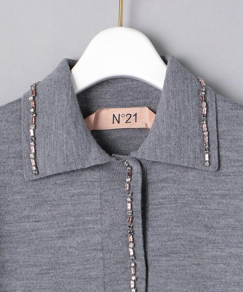 N°21（ヌメロ ヴェントゥーノ）の「＜N°21（ヌメロ