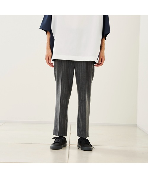 CPCM(シーピーシーエム)の「1タックチェックテーパードパンツ(スラックス・メンズ・チャコールグレー/ダークブラウン/アイボリー/ダークブルー・LARGE/MEDIUM)」の2枚目の写真