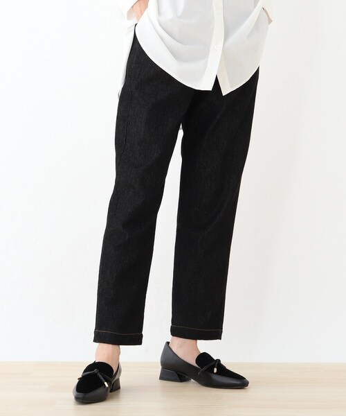 SHOO・LA・RUE（シューラルー）の「◆【S-3L】裏起毛デニムイージーテーパード（デニムパンツ・レディース・ブラック/ダークネイビー・02/01/05/04/03）」の2枚目の写真