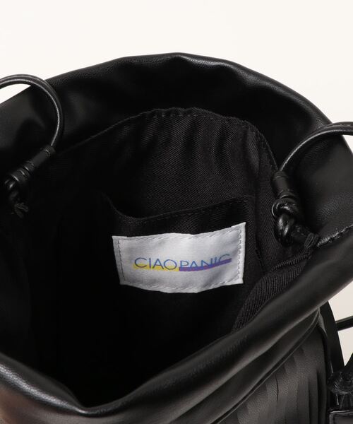 CIAOPANIC（チャオパニック）の「フリンジ巾着ショルダーバック（ショルダーバッグ・レディース・ブラック/グレー・FREE）」の5枚目の写真