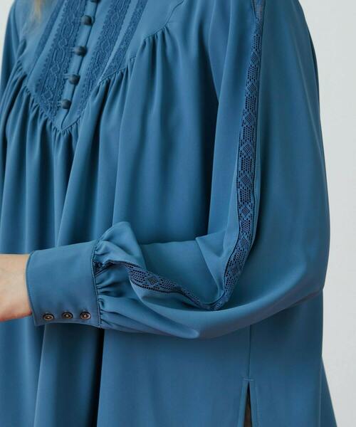 FRAPBOIS(フラボア)の「レーシーフィル ブラウス(シャツ/ブラウス・レディース・ブラック/ブルー・1/0)」の6枚目の写真