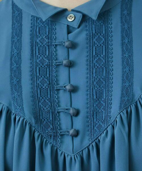 FRAPBOIS(フラボア)の「レーシーフィル ブラウス(シャツ/ブラウス・レディース・ブラック/ブルー・1/0)」の9枚目の写真