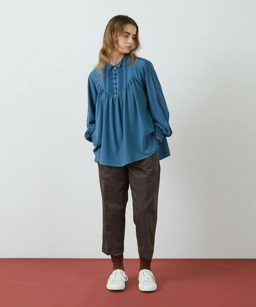 FRAPBOIS(フラボア)の「レーシーフィル ブラウス(シャツ/ブラウス・レディース・ブラック/ブルー・1/0)」の14枚目の写真