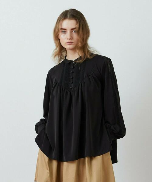 FRAPBOIS(フラボア)の「レーシーフィル ブラウス(シャツ/ブラウス・レディース・ブラック/ブルー・1/0)」の19枚目の写真