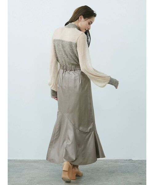 LAGUNAMOON（ラグナムーン）の「アシンメトリーフレアーチンツスカート（スカート・レディース・ライトグレー/ピンク/モカ・SMALL/MEDIUM）」の19枚目の写真