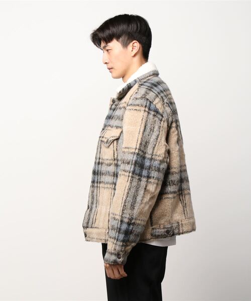 Levi's(リーバイス)の「VTG FIT SHERPA TRUCKER OVERSIZE CAMEL BLUE PLAID TRUCKER(ブルゾン・メンズ・マルチ・L/M/S/XL)」の2枚目の写真
