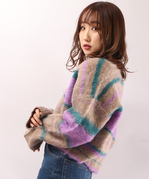 EACH.(イーチ)の「【EACH】V-NECK STRIPE KNIT Vネックストライプニット(ニット/セーター・レディース・ブラウン/グリーン・FREE)」の6枚目の写真