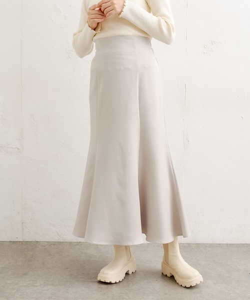 OLIVE des OLIVE（オリーブデオリーブ）の「【S/Mサイズ展開】プチプラ！オトナマーメイドスカート（スカート・レディース・ブラック/パープル/オフホワイト/オリーブ/グレイッシュベージュ・MEDIUM/LARGE）」の4枚目の写真