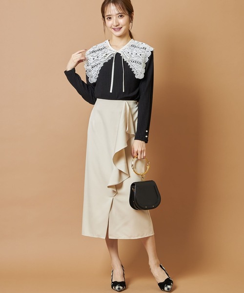 tocco closet(トッコ クローゼット)の「取り外し可能なビックレースカラー付き袖口パール装飾リブカットソー(Tシャツ/カットソー・レディース・ブラック/ベージュ・M)」の3枚目の写真