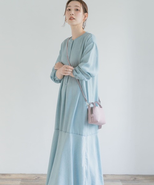 F by ROSSO（エフバイロッソ）の「F by ROSSO　シャンブレーデニムフレアワンピース（ワンピース・レディース・ライトブルー/インディゴブルー・38/36）」の9枚目の写真