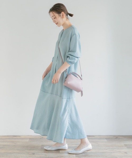 F by ROSSO（エフバイロッソ）の「F by ROSSO　シャンブレーデニムフレアワンピース（ワンピース・レディース・ライトブルー/インディゴブルー・38/36）」の5枚目の写真