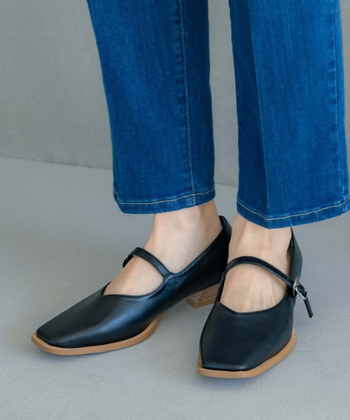 LEPSIM（レプシィム）の「ストラップヒールパンプス　266577（パンプス・レディース・ブラック/オフホワイト/アイボリー・MEDIUM/LARGE）」の3枚目の写真