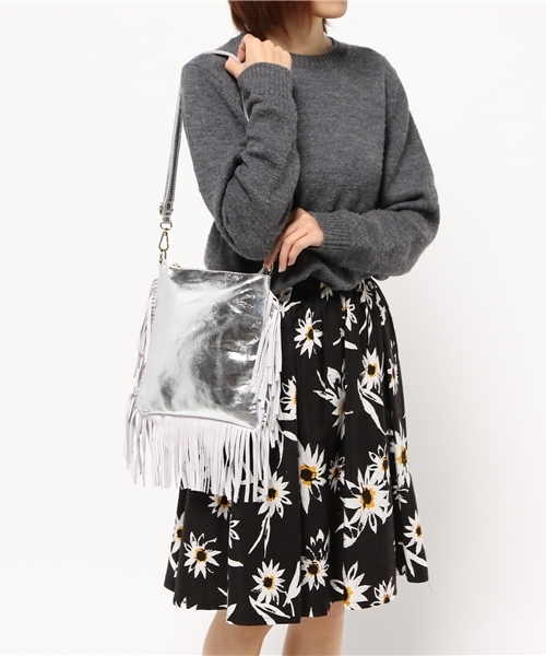 ROSE BUD(ローズバッド)の「(MARCO BIANCHINI) 14087 FRINGE TRIM SMAL SHOULDER BAG(ショルダーバッグ・レディース・ブラック/アイボリー/レッド/シルバー・ONE SIZE)」の14枚目の写真