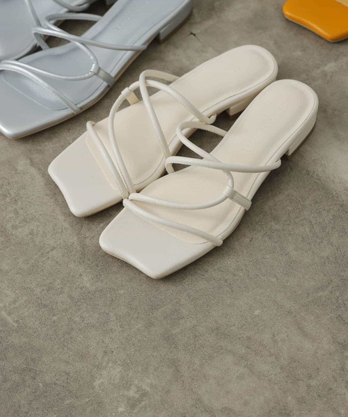 SENSE OF PLACE by URBAN RESEARCH(センスオブプレイスバイアーバンリサーチ)の「コードアシメクロスサンダル(サンダル・レディース・アイボリー/イエロー/シルバー/ブラック/グリーン・LARGE/SMALL/MEDIUM)」の13枚目の写真