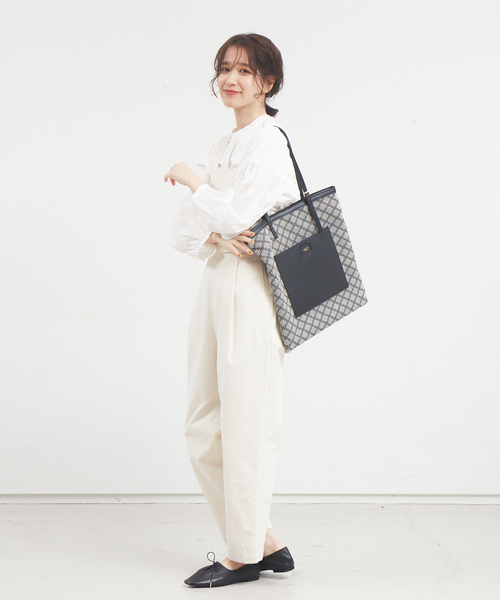 LOWELL things(ロウェル シングス)の「●【WEB限定】ファブリックジャガードA4トートBAG(トートバッグ・レディース・ダークベージュ/ブラック/ベージュ・フリー)」の4枚目の写真