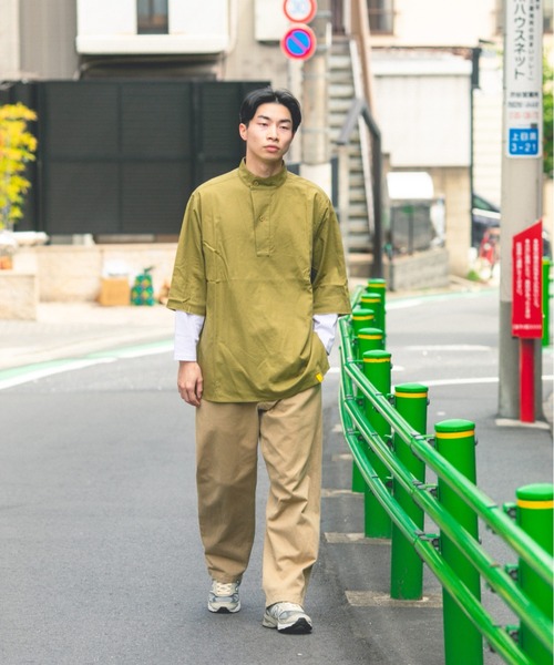 BROKEN BASE（ブロークンベース）の「M55オーバーサイズプルオーバー（シャツ/ブラウス・メンズ・オフホワイト/カーキ/インディゴブルー・MEDIUM/LARGE）」の4枚目の写真