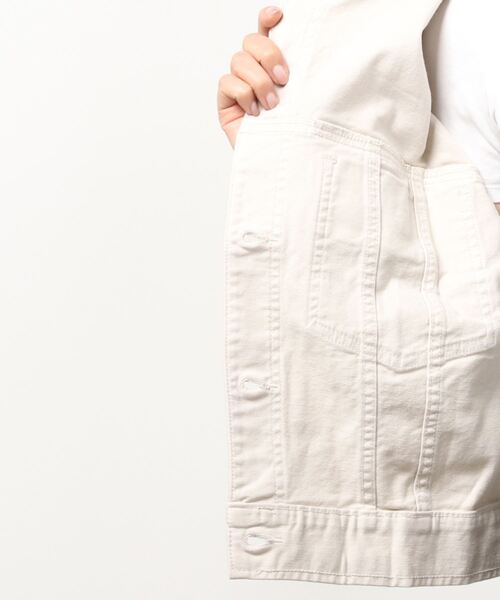 BANANA REPUBLIC FACTORY STORE（バナナリパブリック ファクトリーストア）の「BANANA REPUBLIC FACTORY STORE　　オーバーサイズデニムジャケット（デニムジャケット・レディース・アイボリー・L/M/S/XS）」の7枚目の写真