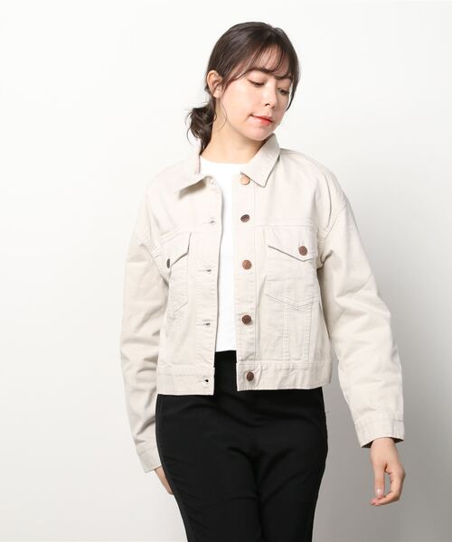 BANANA REPUBLIC FACTORY STORE（バナナリパブリック ファクトリーストア）の「BANANA REPUBLIC FACTORY STORE　　オーバーサイズデニムジャケット（デニムジャケット・レディース・アイボリー・L/M/S/XS）」の9枚目の写真