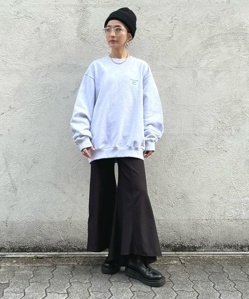 WHITELAND(ホワイトランド)の「WHITELAND/ホワイトランド/CREW SWEAT/クルースウェット(スウェット・レディース・オートミール/ダークグリーン・FREE)」の5枚目の写真