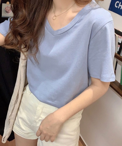 meJane(ミージェーン)の「大人ハンサムVネックシンプルTシャツ(Tシャツ/カットソー・レディース・ブラック/レッド/イエロー/ブルー/シャーベット/サーモンピンク・FREE)」の8枚目の写真