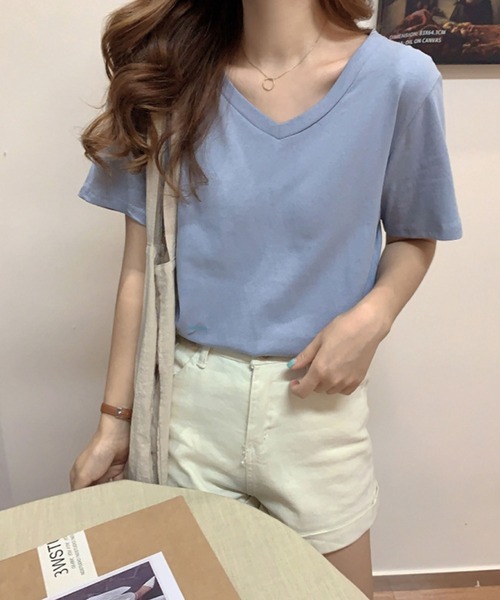 meJane(ミージェーン)の「大人ハンサムVネックシンプルTシャツ(Tシャツ/カットソー・レディース・ブラック/レッド/イエロー/ブルー/シャーベット/サーモンピンク・FREE)」の9枚目の写真