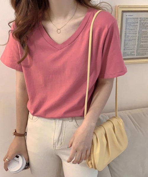 meJane(ミージェーン)の「大人ハンサムVネックシンプルTシャツ(Tシャツ/カットソー・レディース・ブラック/レッド/イエロー/ブルー/シャーベット/サーモンピンク・FREE)」の17枚目の写真