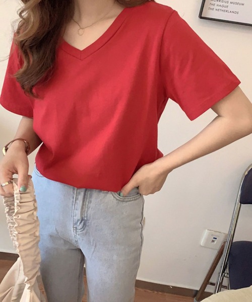 meJane(ミージェーン)の「大人ハンサムVネックシンプルTシャツ(Tシャツ/カットソー・レディース・ブラック/レッド/イエロー/ブルー/シャーベット/サーモンピンク・FREE)」の20枚目の写真