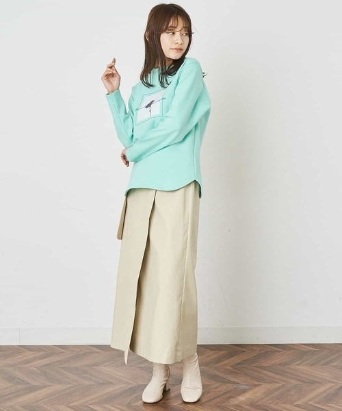 A de a.v.v（アードアー・ヴェ・ヴェ）の「フラワーフォトプリントTシャツ（Tシャツ/カットソー・レディース・ライトパープル/グリーン/ホワイト・38/36）」の7枚目の写真