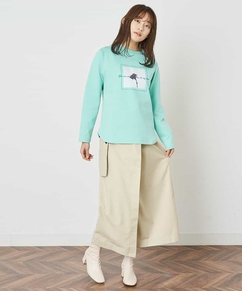 A de a.v.v（アードアー・ヴェ・ヴェ）の「フラワーフォトプリントTシャツ（Tシャツ/カットソー・レディース・ライトパープル/グリーン/ホワイト・38/36）」の8枚目の写真