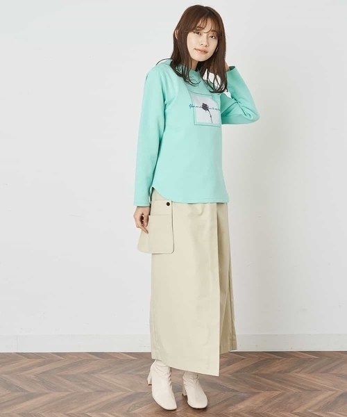 A de a.v.v（アードアー・ヴェ・ヴェ）の「フラワーフォトプリントTシャツ（Tシャツ/カットソー・レディース・ライトパープル/グリーン/ホワイト・38/36）」の9枚目の写真