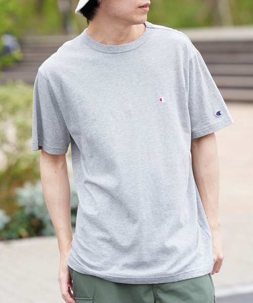 Champion(チャンピオン)の「Champion正規取り扱いアイテム!【Champion】ベーシックロゴTシャツ SHORTSLEEVE T-SHIRT C3-P300(Tシャツ/カットソー・メンズ・ホワイト/ブラック/ベージュ/パープル/ネイビー/グレー/ライム/オレンジ/グリーン・M/L/XL)」の3枚目の写真